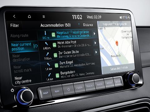 Systém Bluelink® vám umožní ovládat váš nový Hyundai Kona telefonem nebo hlasem.